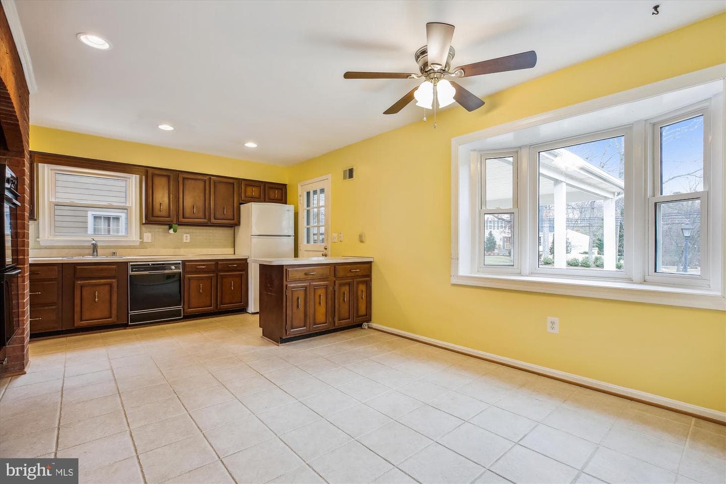 10612 Democracy Lane photo 5