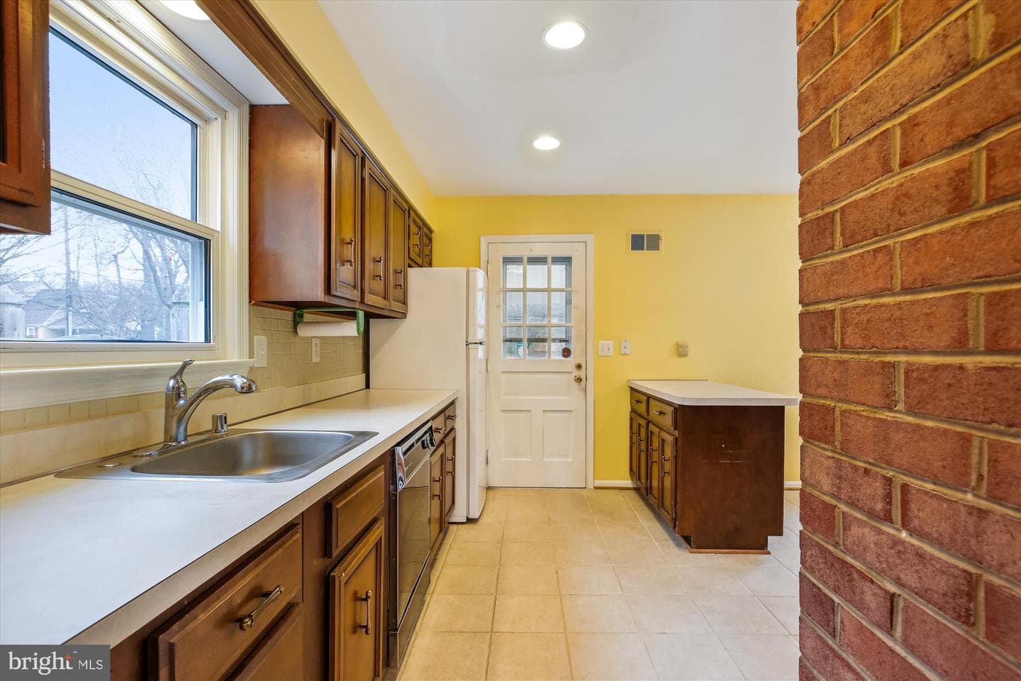 10612 Democracy Lane photo 6