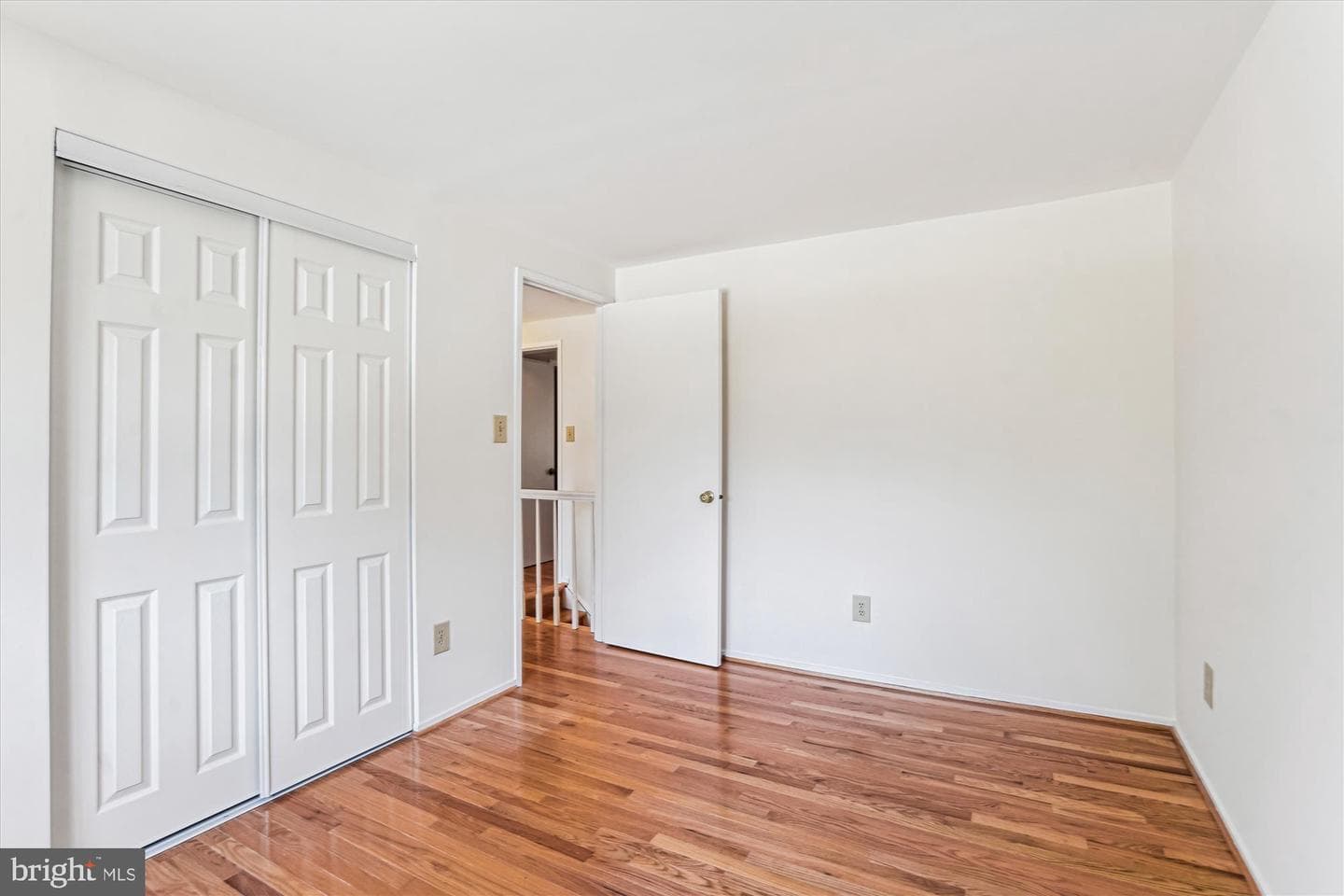 7870 Archbold Terrace photo 18