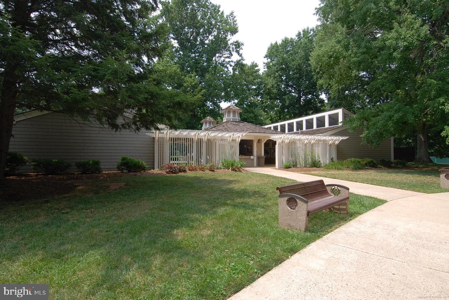 7870 Archbold Terrace photo 37
