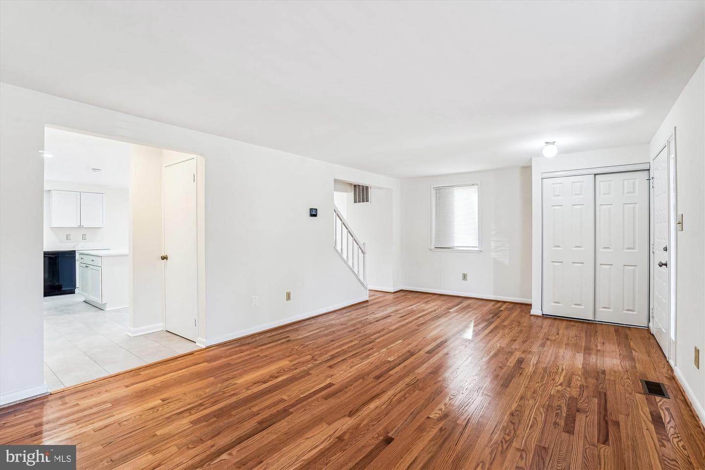 7870 Archbold Terrace photo 5