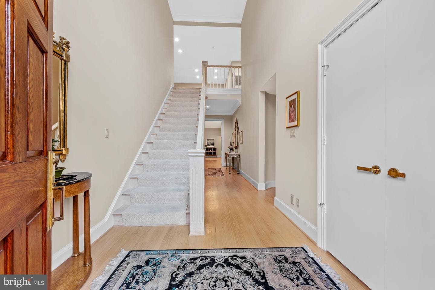 10041 Chartwell Manor Court photo 2