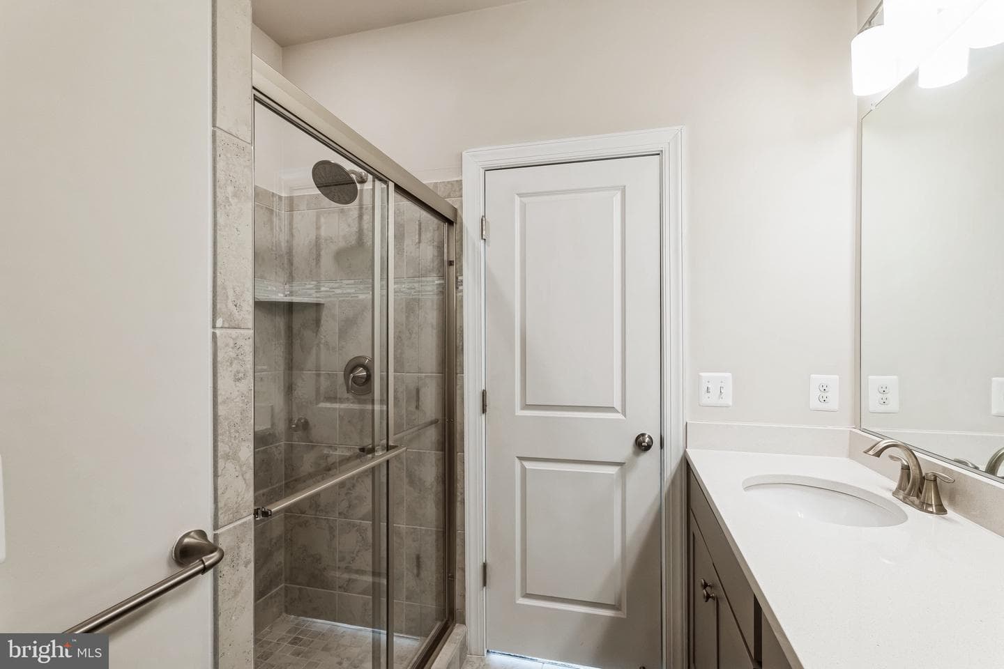 8171 Tompkins photo 10