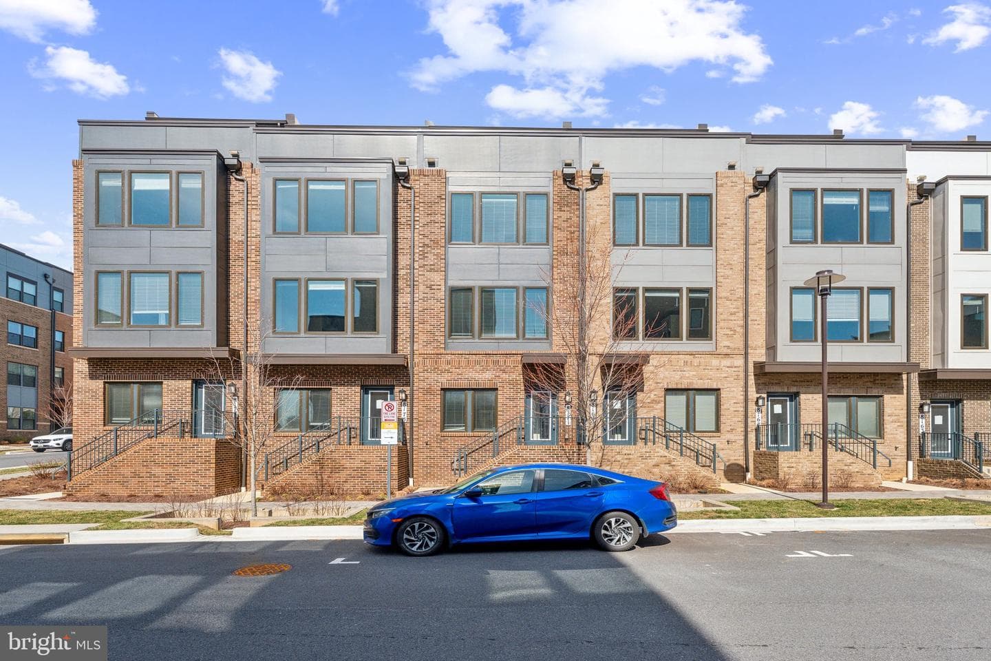 8171 Tompkins photo 2