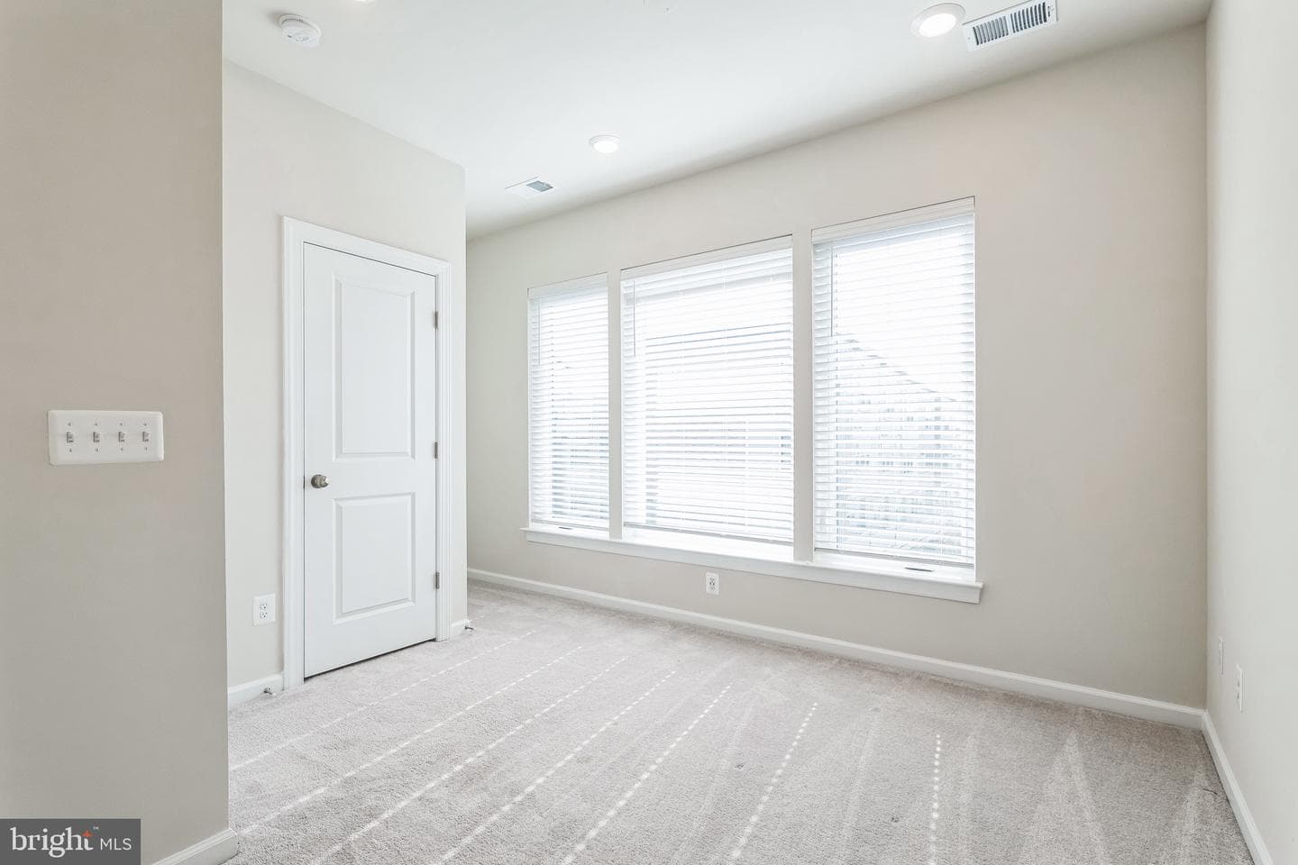 8171 Tompkins photo 20