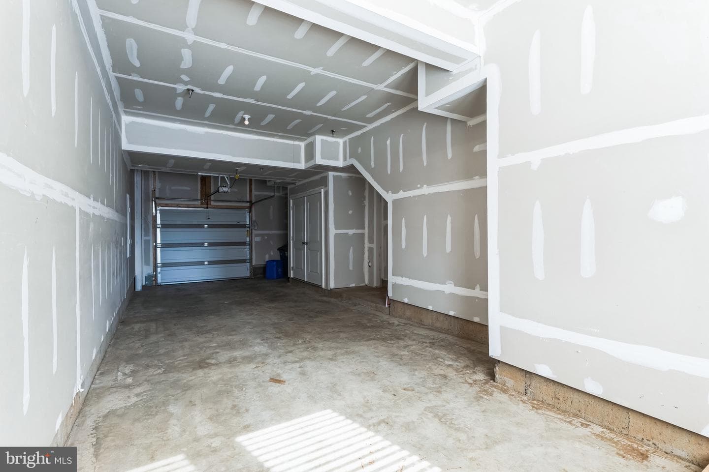 8171 Tompkins photo 28