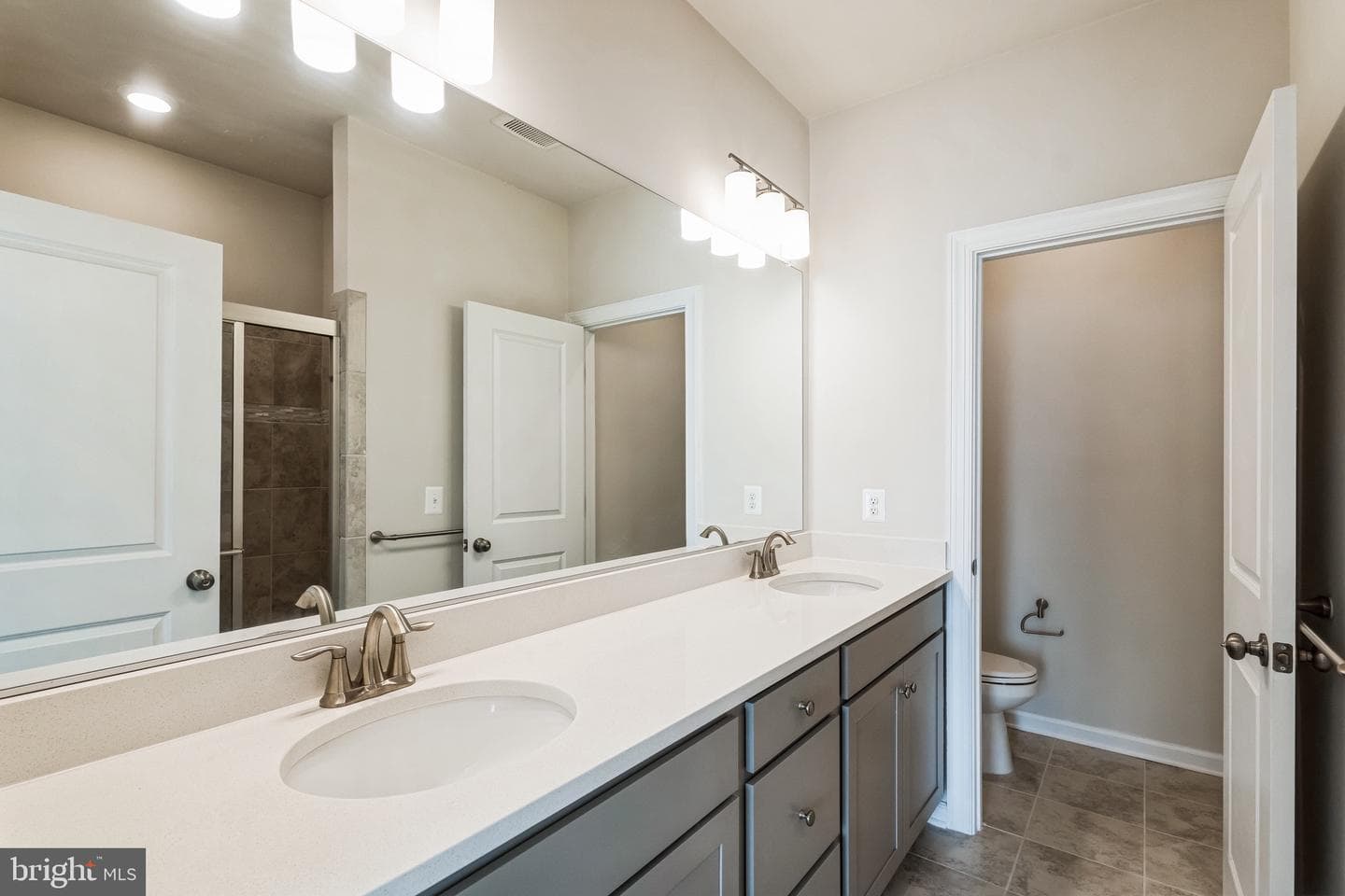 8171 Tompkins photo 9