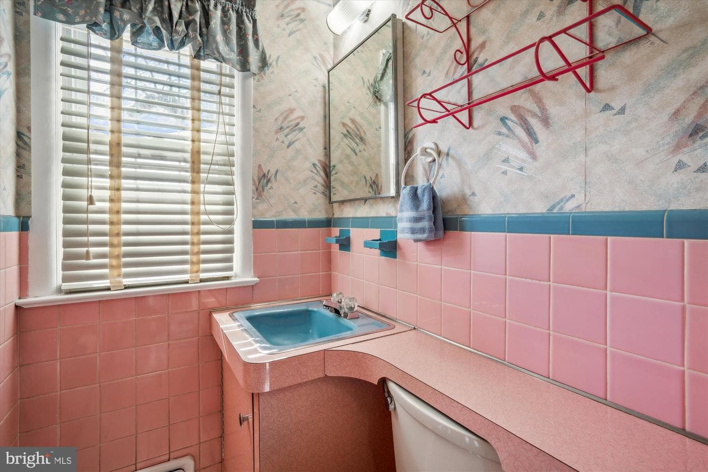 404 Neale Court photo 23