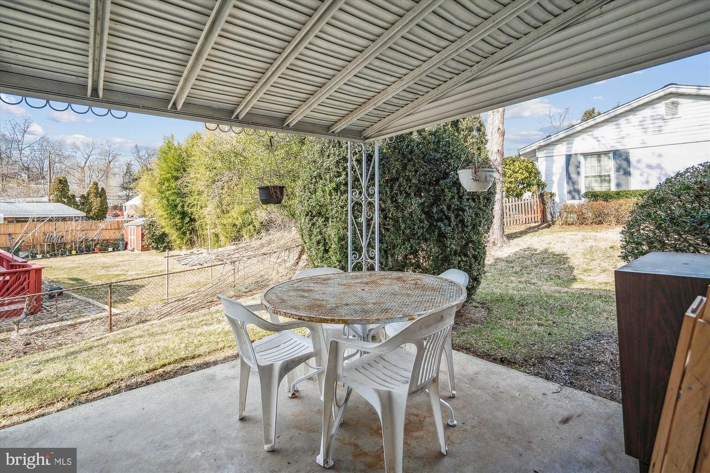 404 Neale Court photo 28