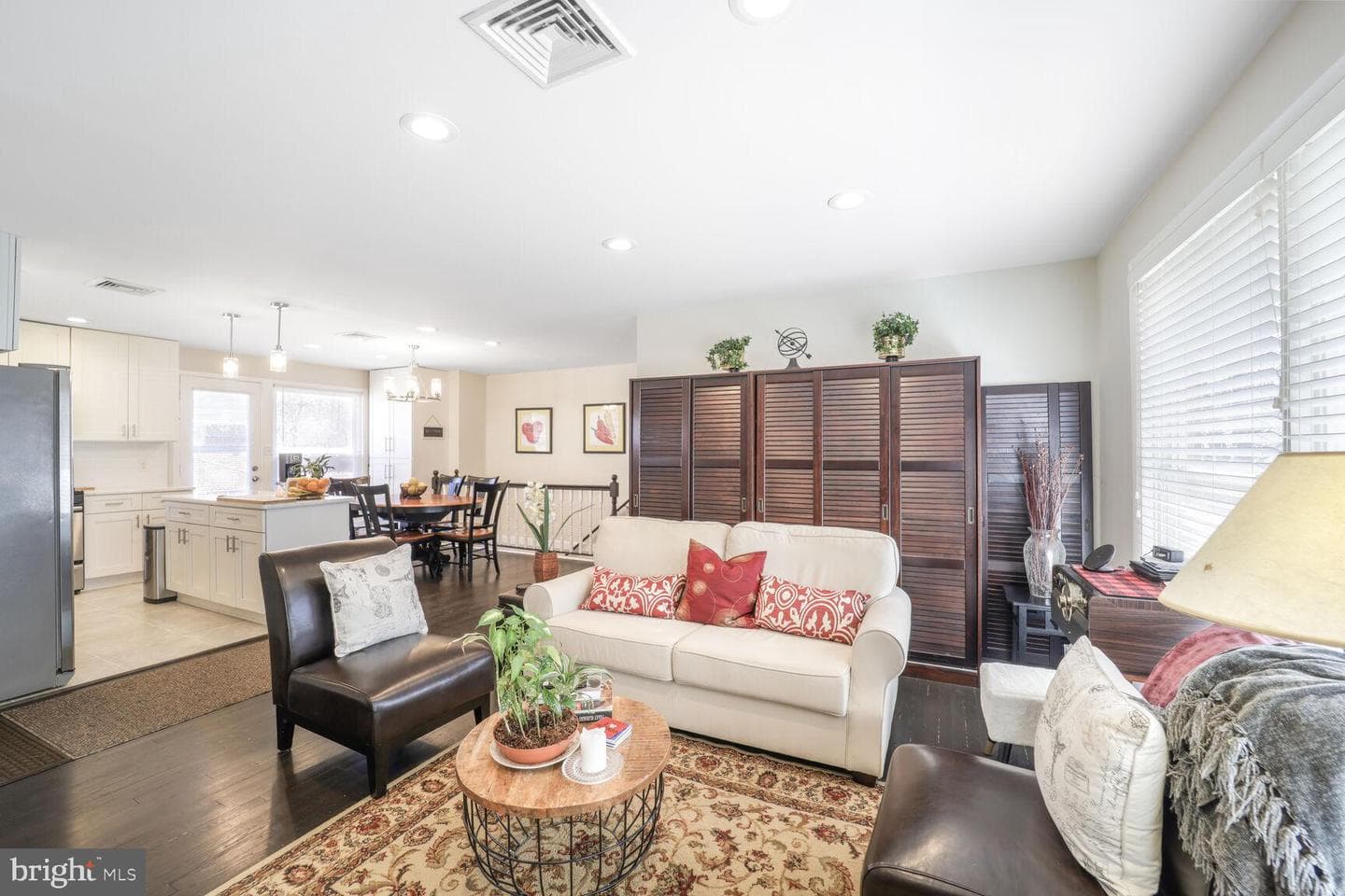 302 Belton Road photo 4