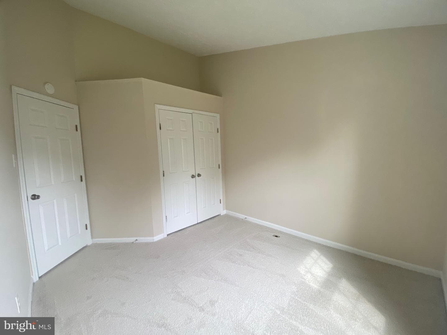 528 Beacon Hill Terrace photo 31