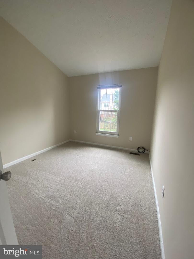 528 Beacon Hill Terrace photo 33