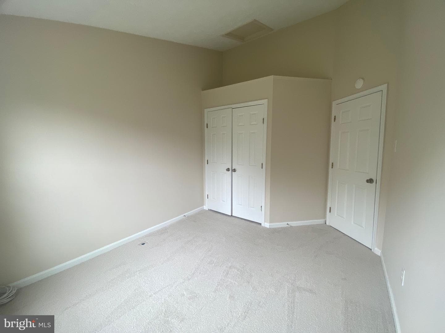 528 Beacon Hill Terrace photo 34