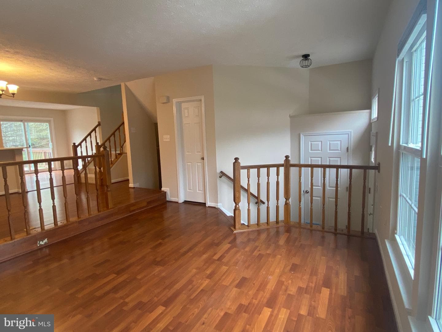 528 Beacon Hill Terrace photo 5