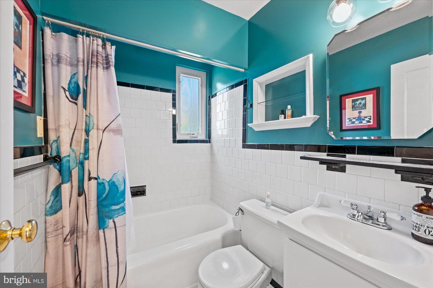 10702 Eastwood Avenue photo 15