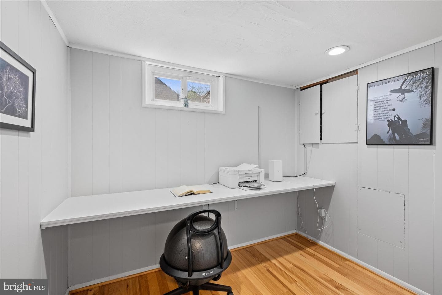 10702 Eastwood Avenue photo 27