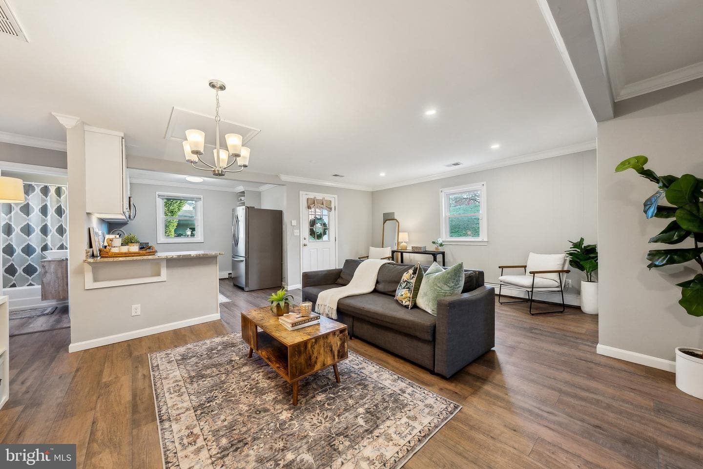 302 Croydon Avenue photo 10