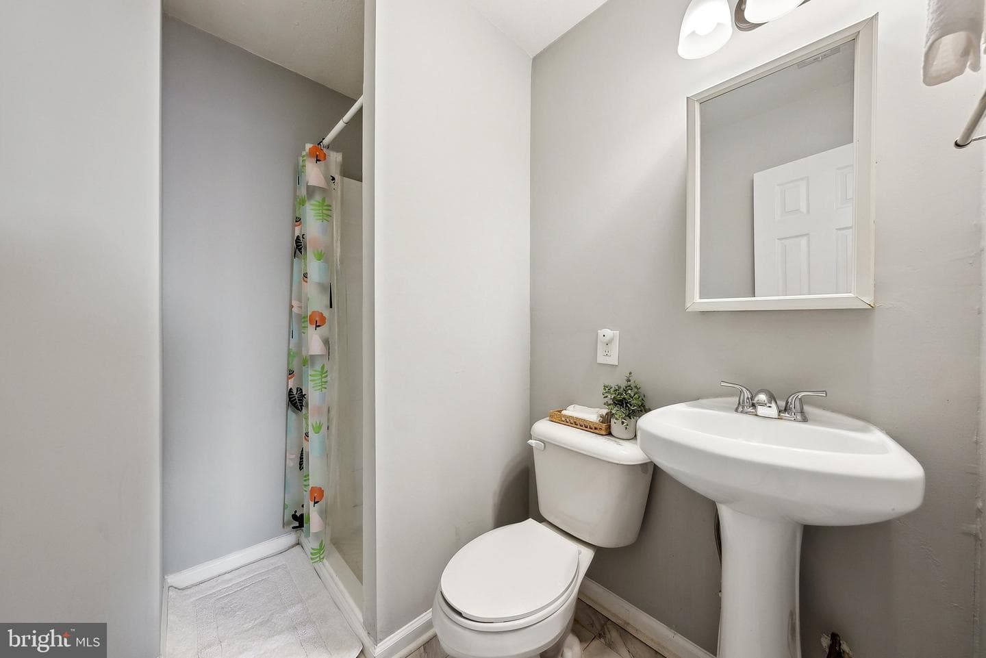302 Croydon Avenue photo 21