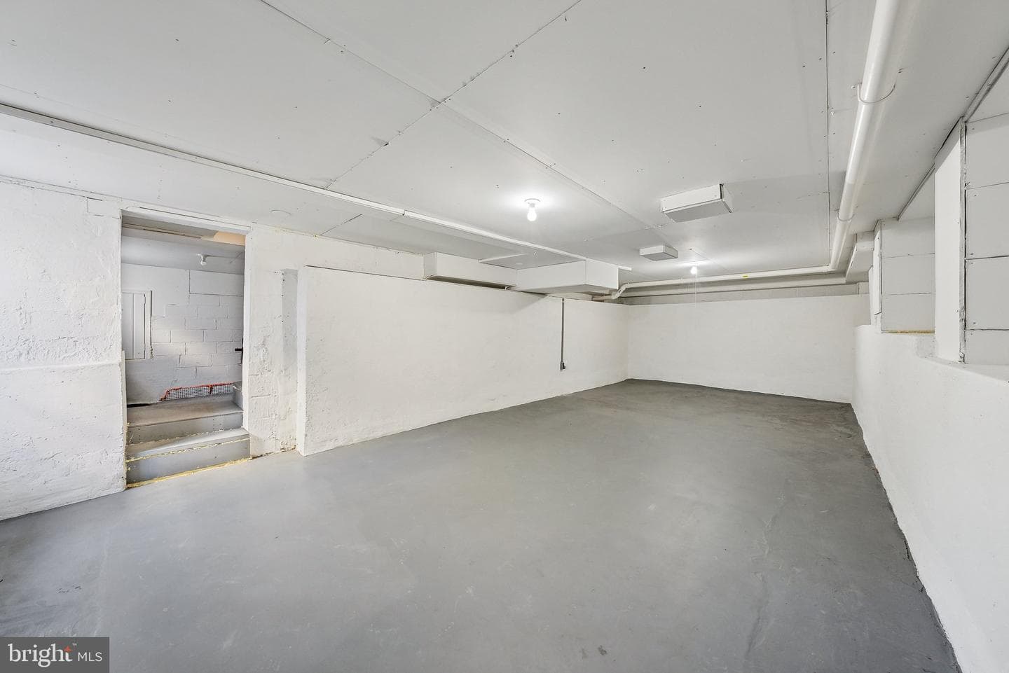302 Croydon Avenue photo 30