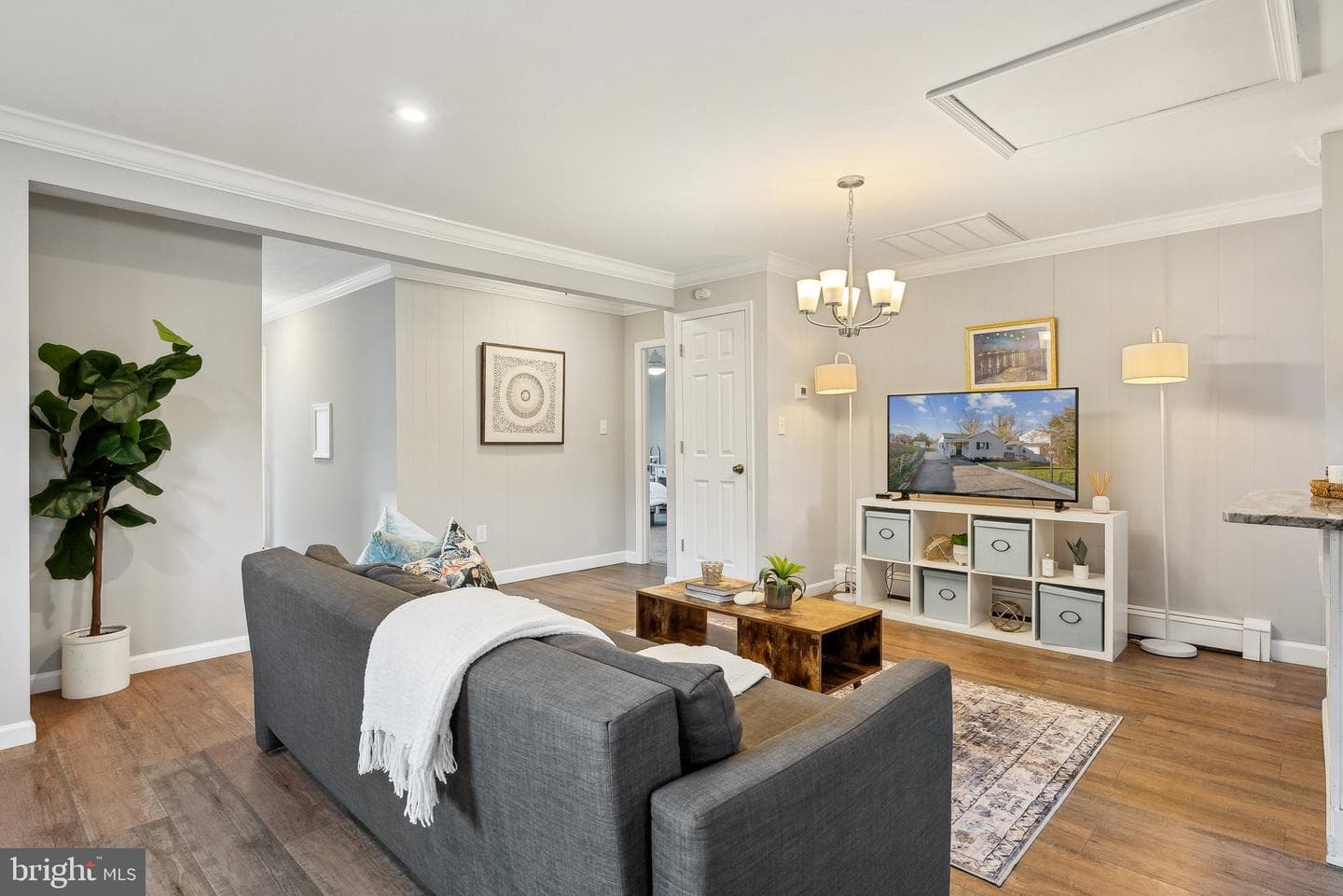 302 Croydon Avenue photo 7