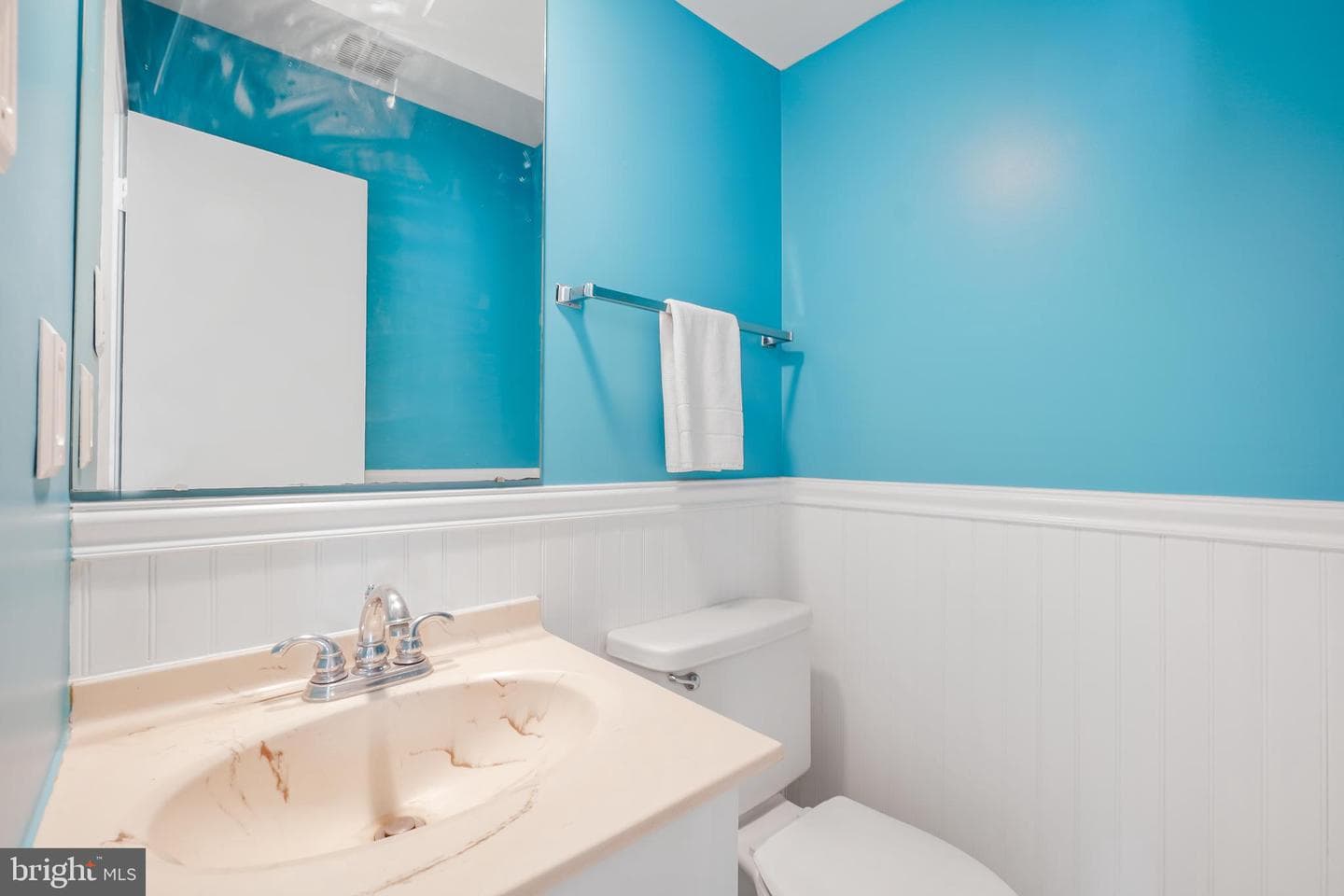 9338 Bremerton Way photo 13