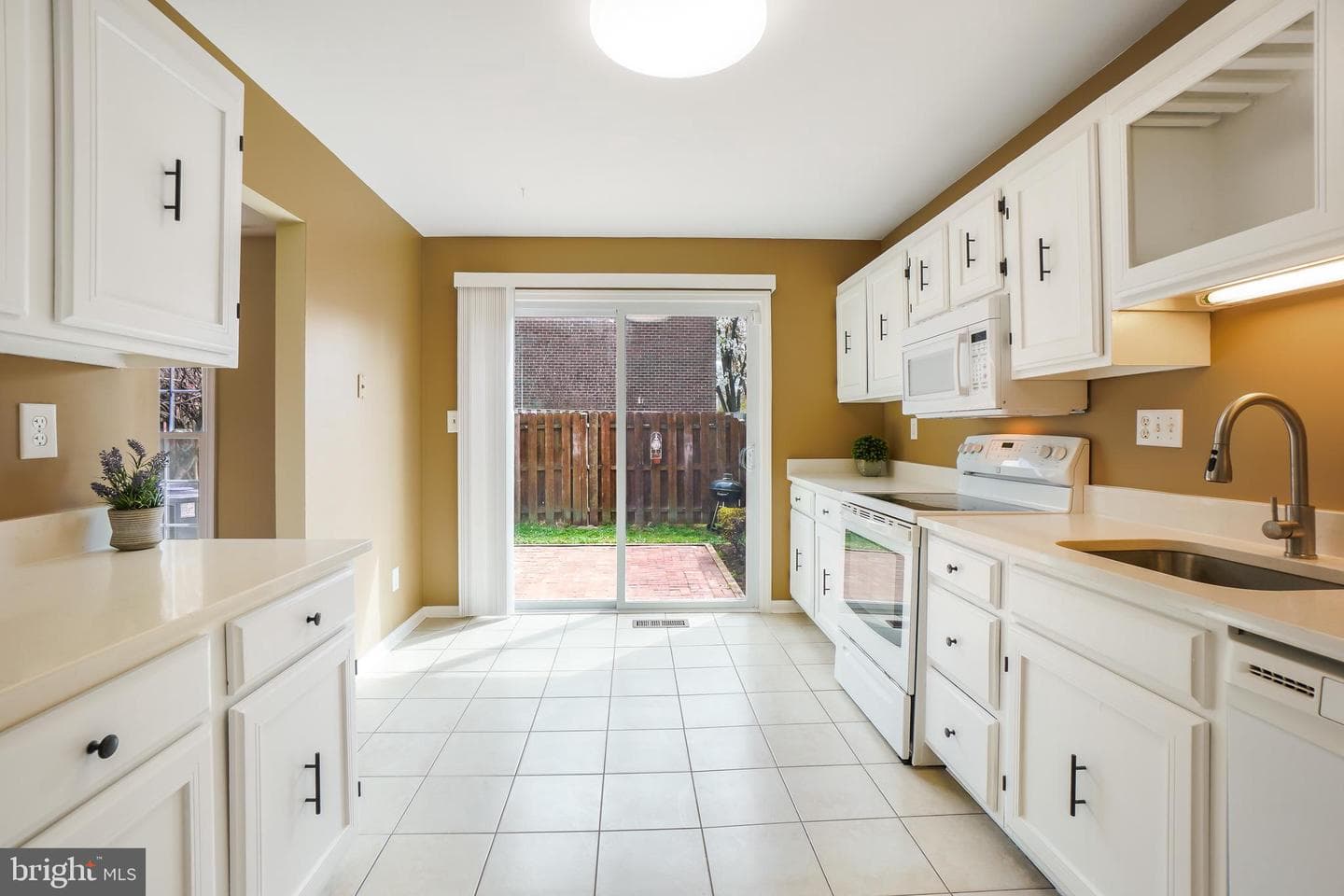 9338 Bremerton Way photo 8