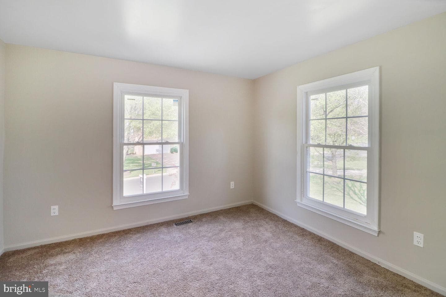 12704 Ruxton Road photo 25