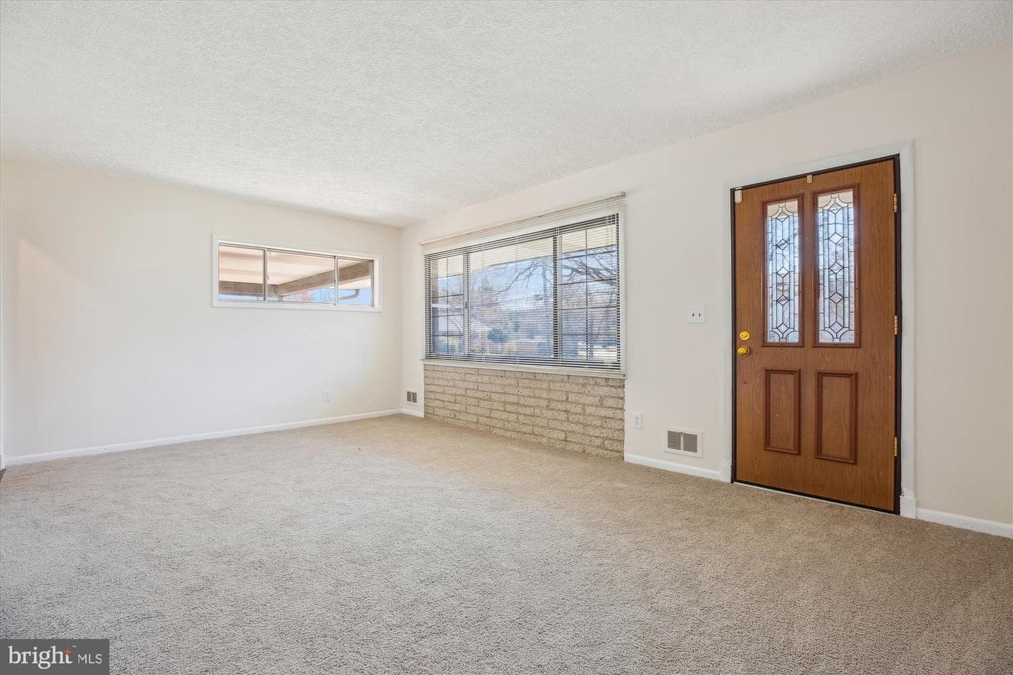 4707 Adrian Street photo 11