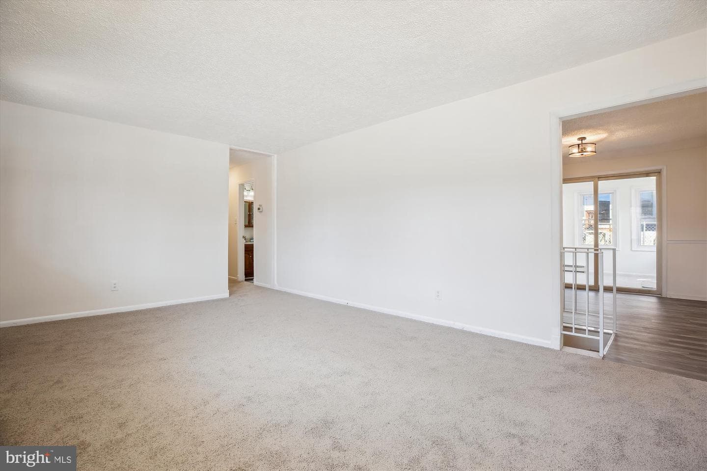 4707 Adrian Street photo 14