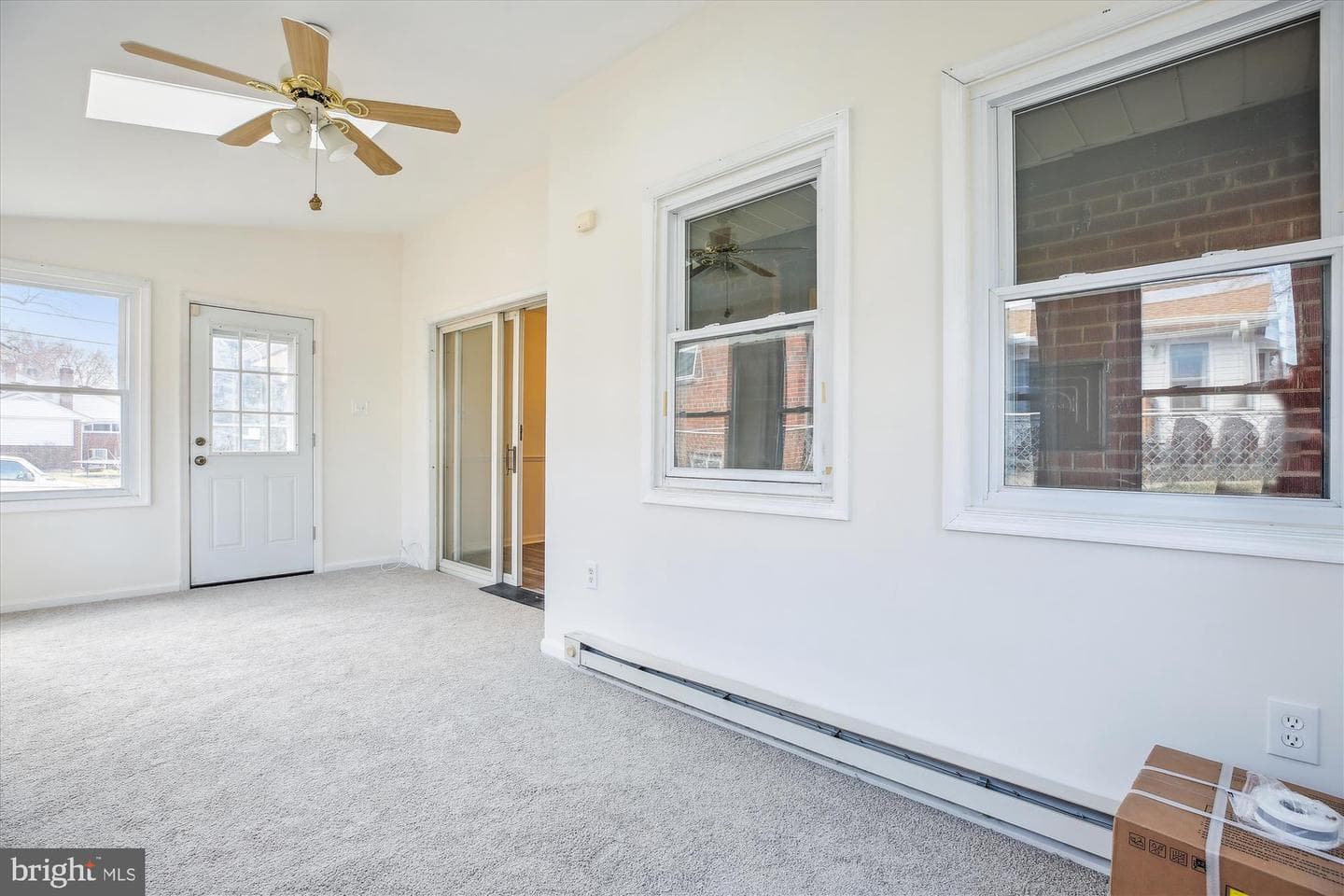 4707 Adrian Street photo 25