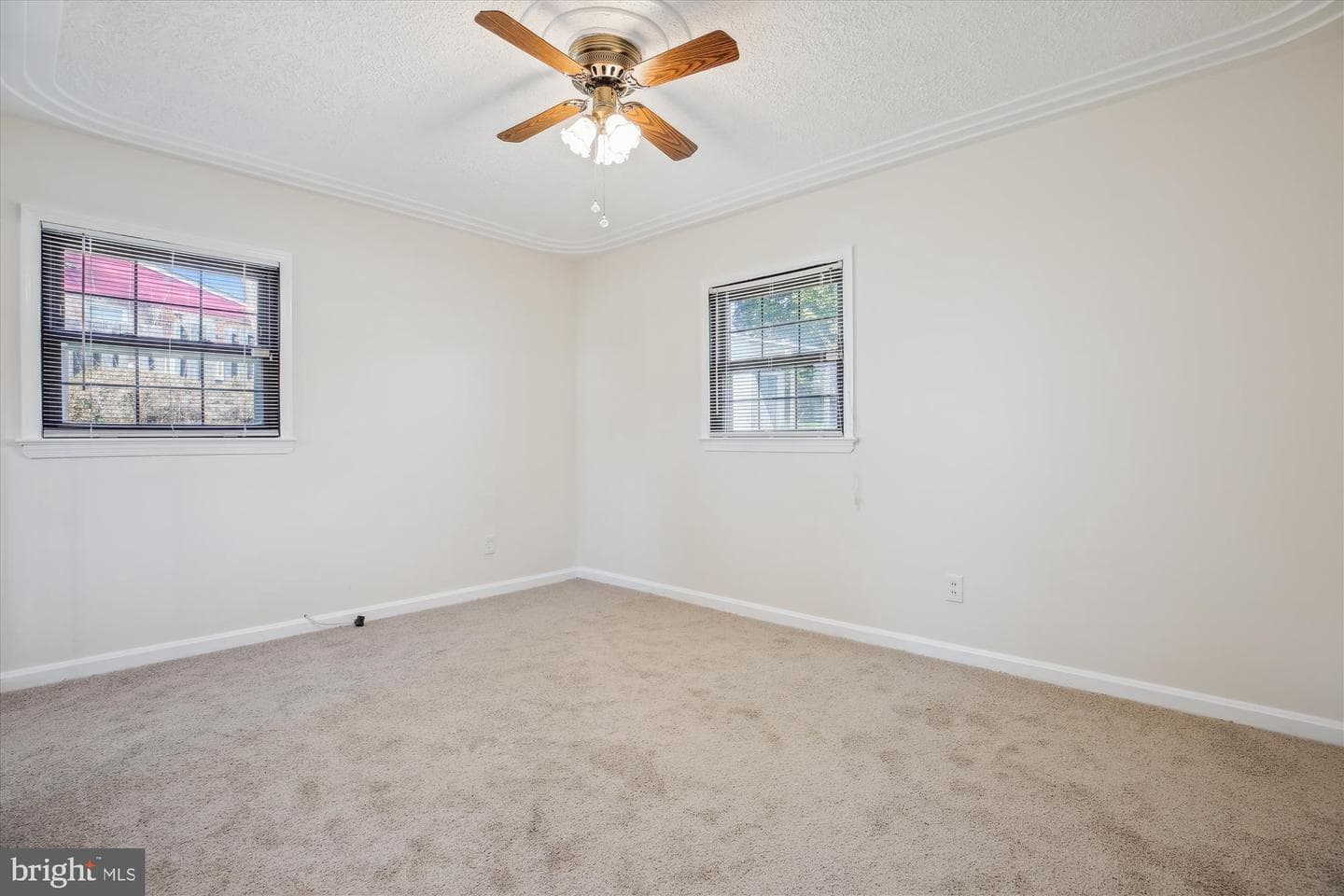 4707 Adrian Street photo 30