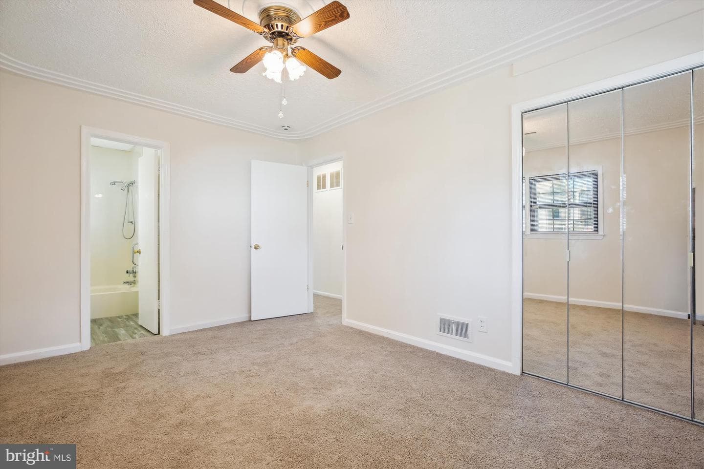 4707 Adrian Street photo 31