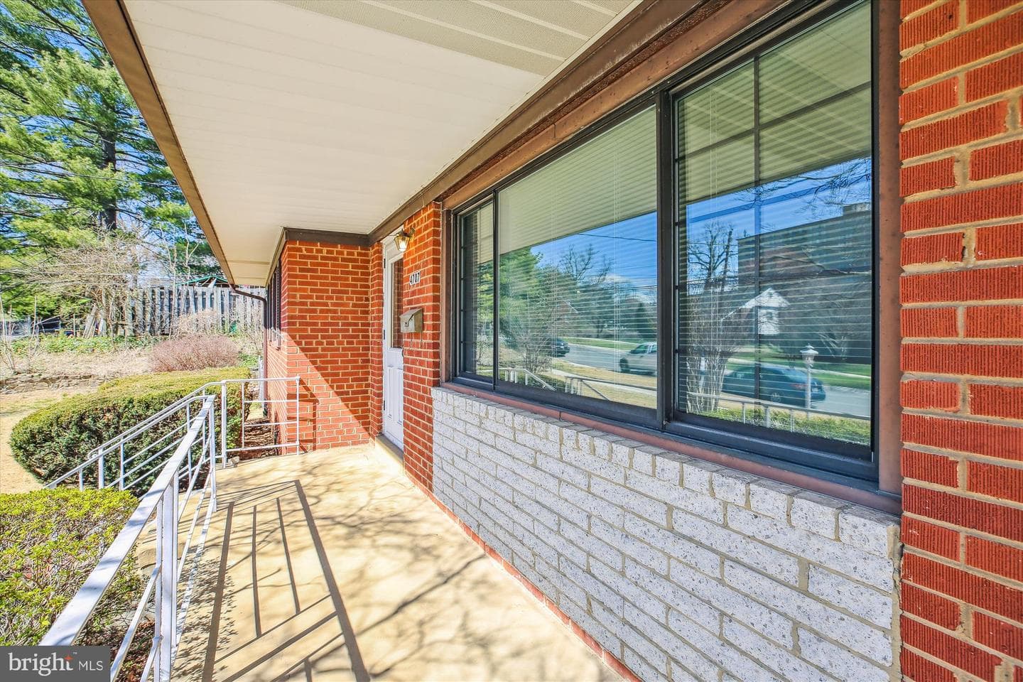 4707 Adrian Street photo 4