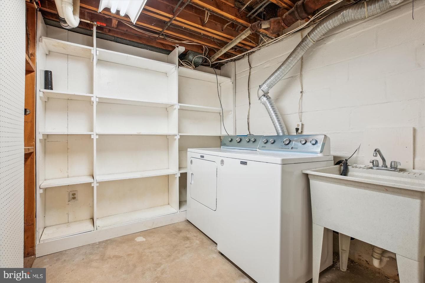 4707 Adrian Street photo 44