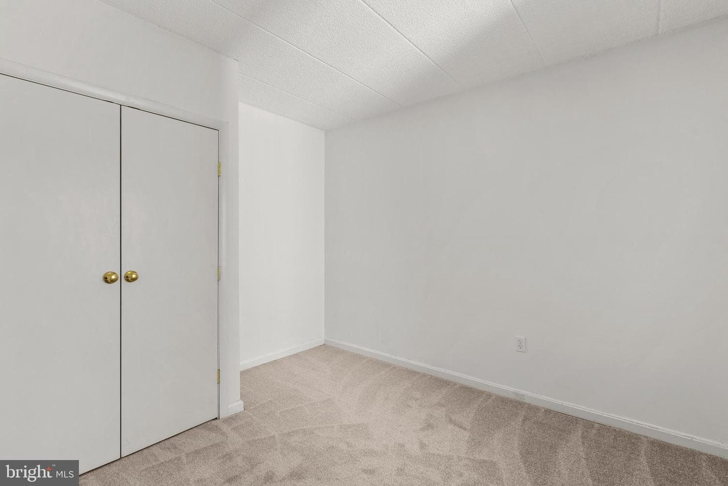 18260 Windsor Hill Drive #401a photo 32