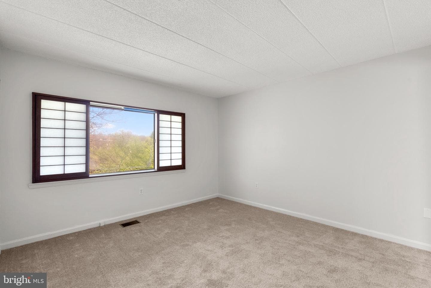 18260 Windsor Hill Drive #401a photo 35