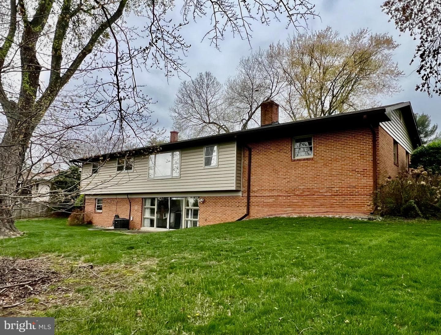 14725 Flintstone Lane photo 3