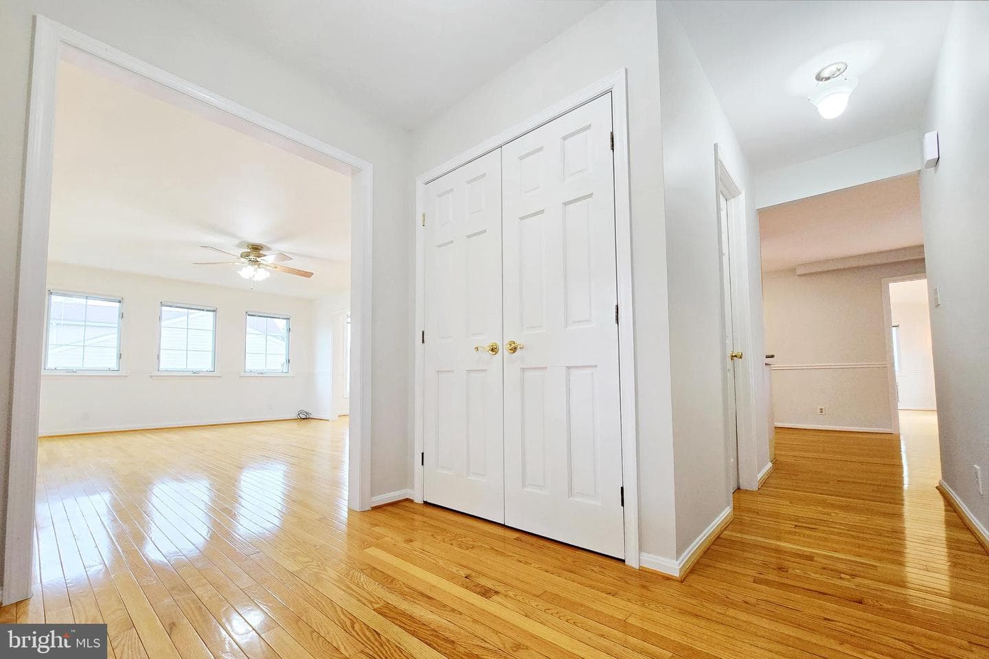 1105 Gresham Road photo 3