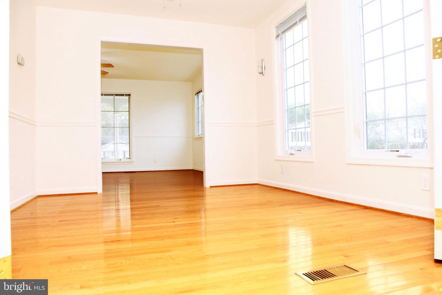 1105 Gresham Road photo 6
