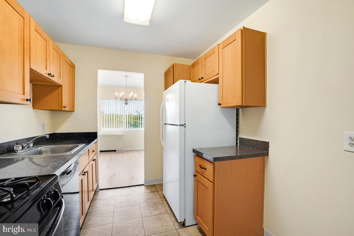 1111 University Boulevard W #512-A photo 22