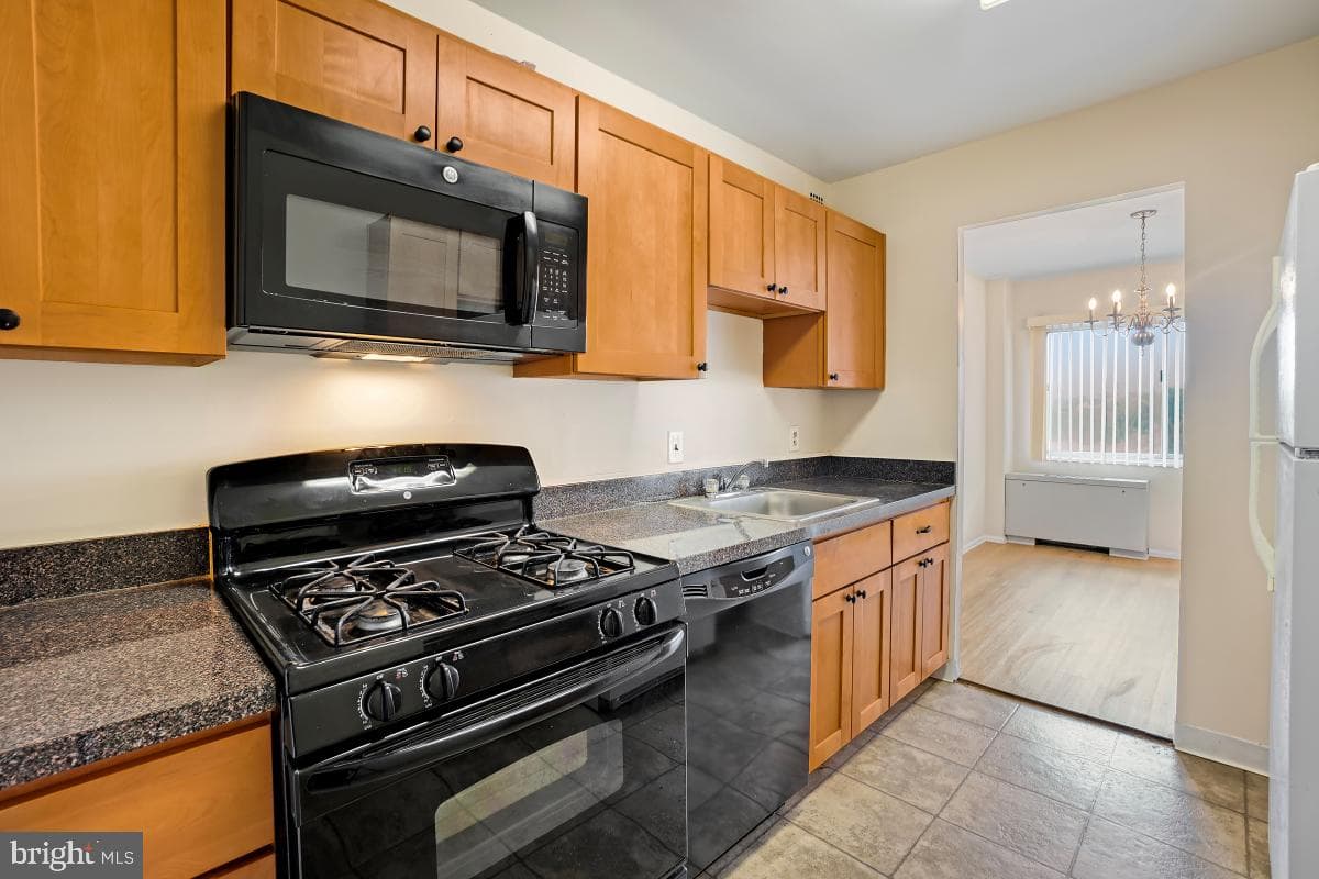 1111 University Boulevard W #512-A photo 23