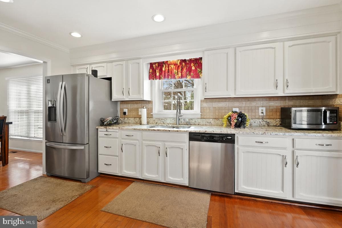 15208 Winstead Lane photo 11