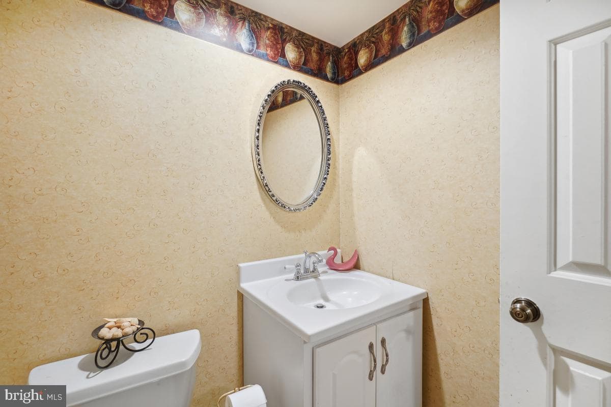 15208 Winstead Lane photo 26