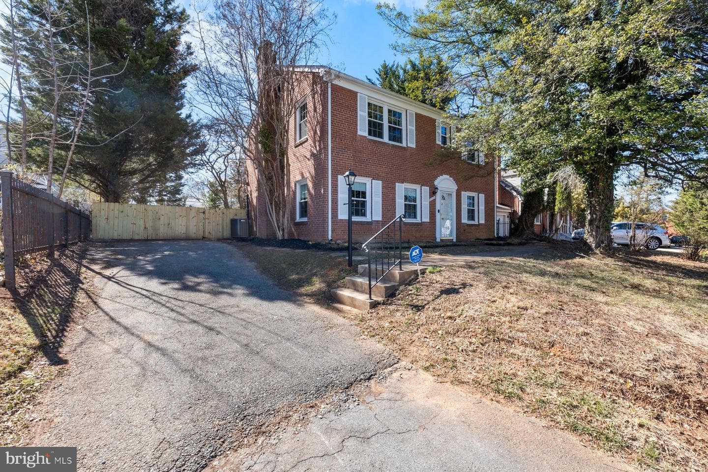 9424 Old Georgetown Road photo 1