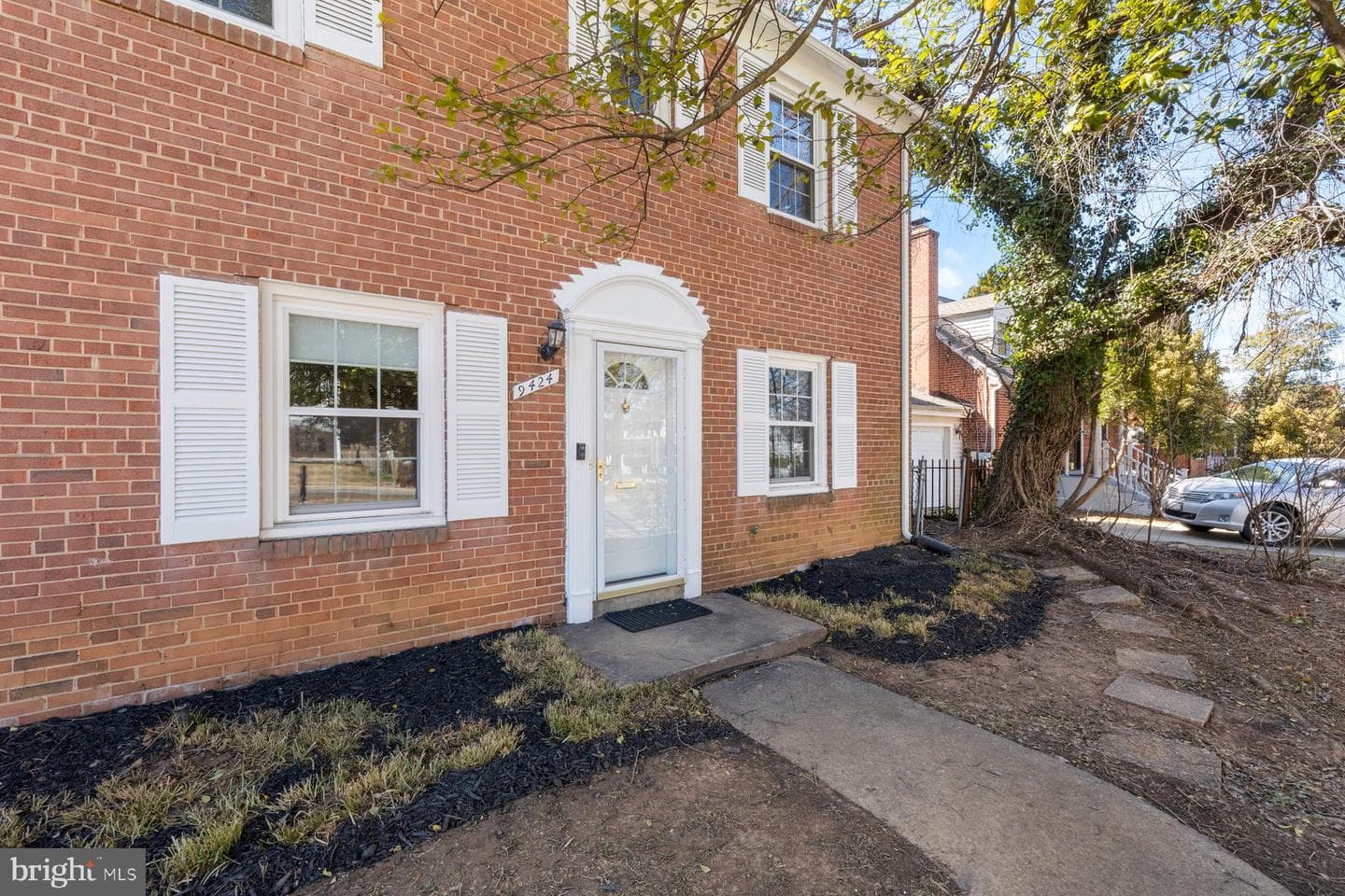 9424 Old Georgetown Road photo 3