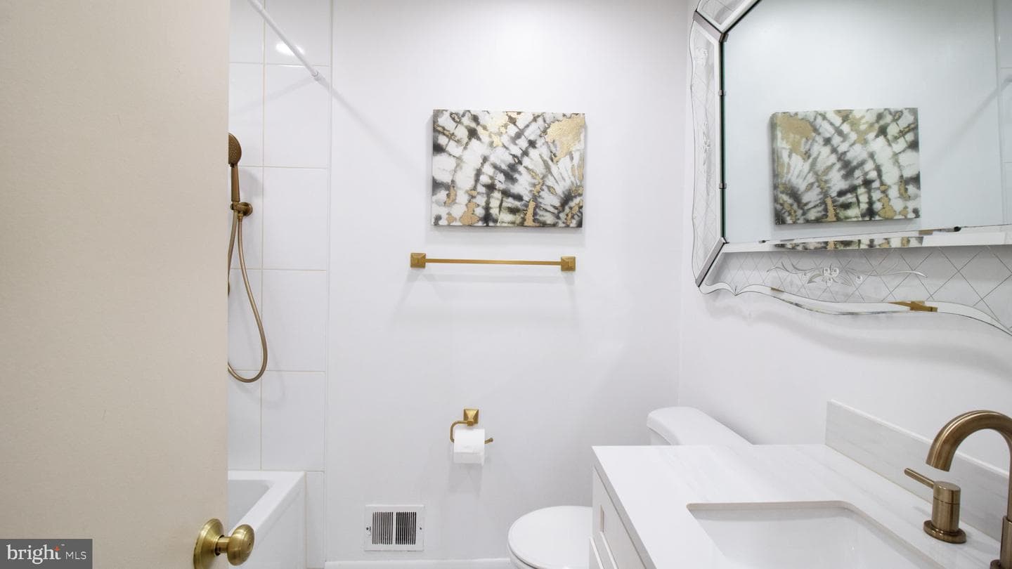 5 Southview Court photo 29