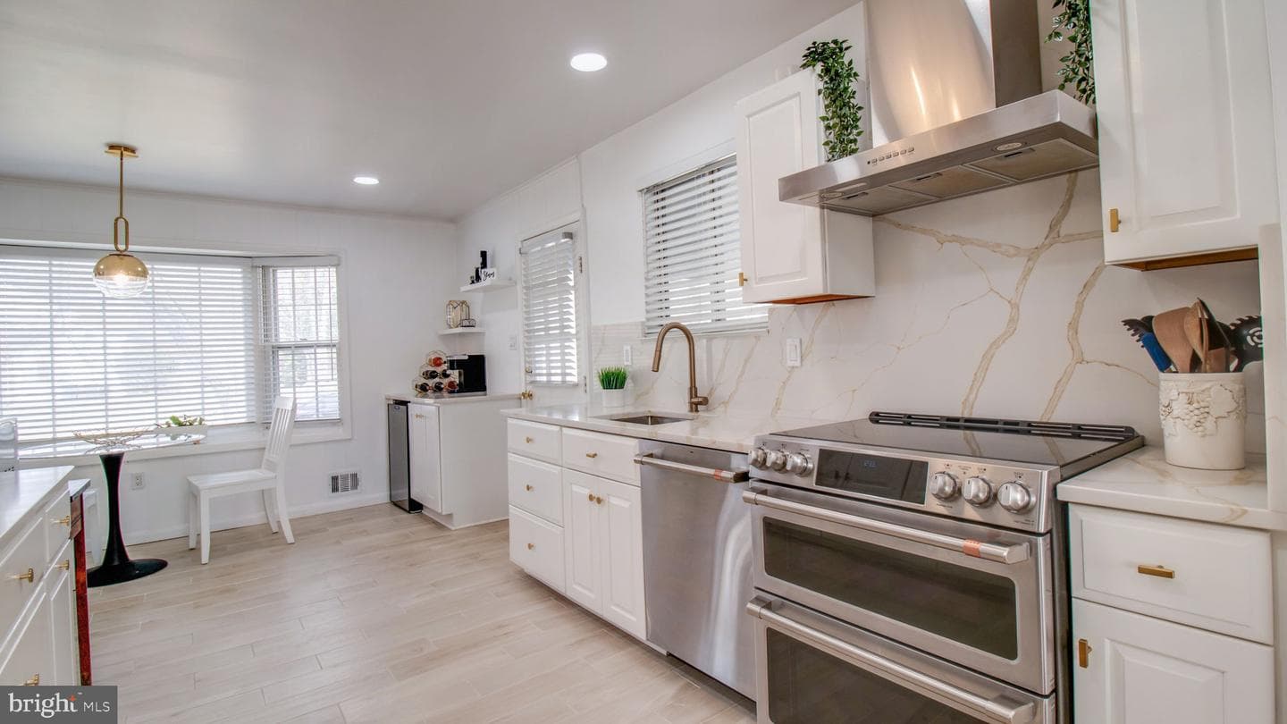5 Southview Court photo 34