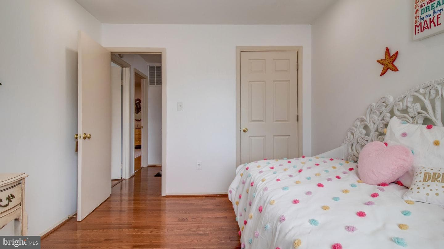 5 Southview Court photo 48