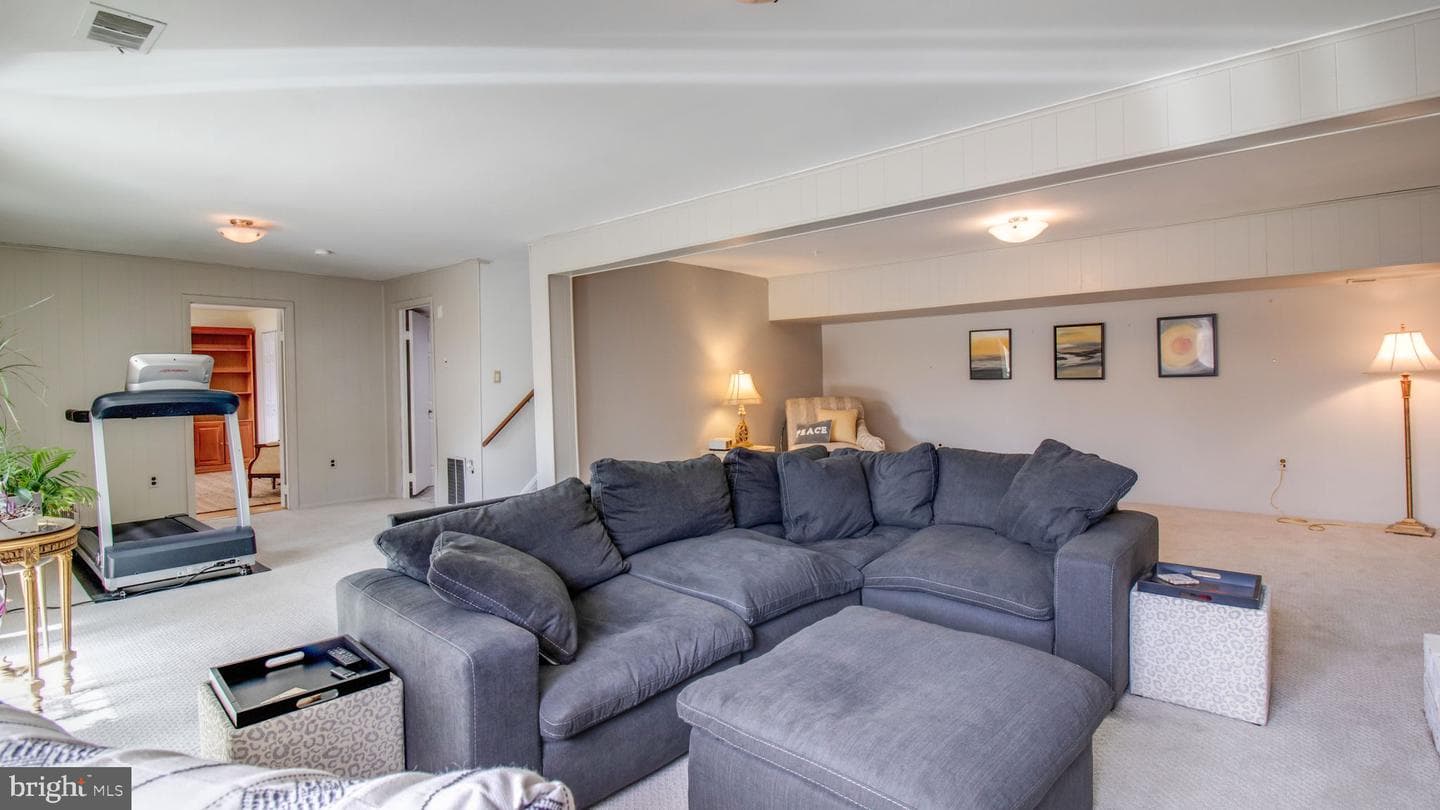 5 Southview Court photo 55