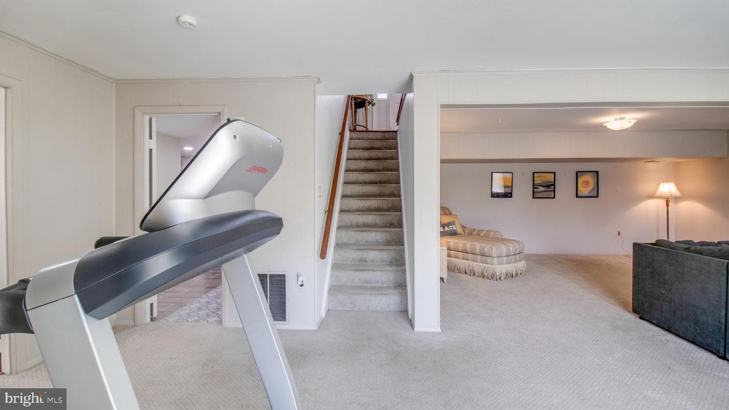5 Southview Court photo 56